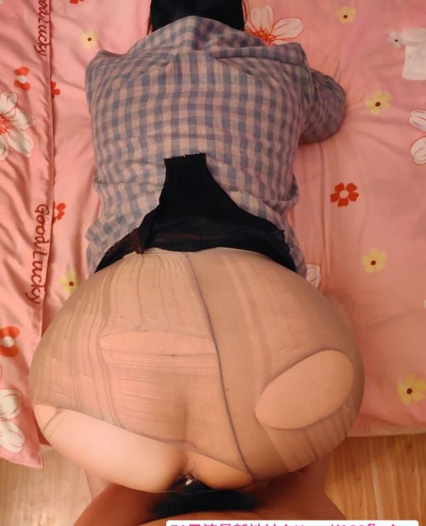 暴力驾驶灰丝熟女 3