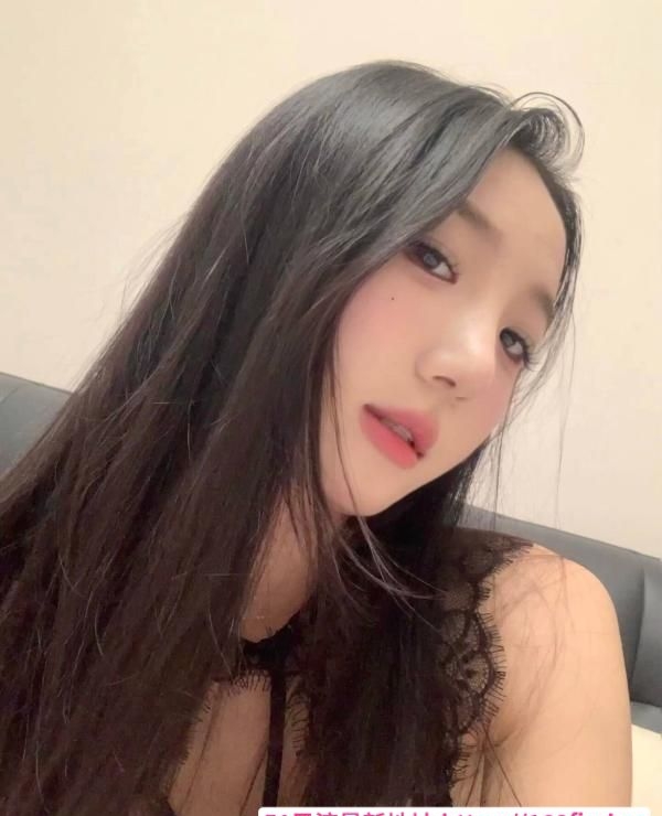 风情蕾丝靓妹子 3