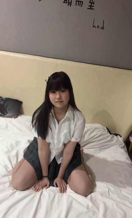 包河娃娃脸小萝莉 4