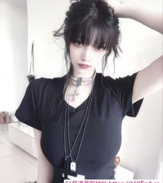 暗黑系嫩妹小怪