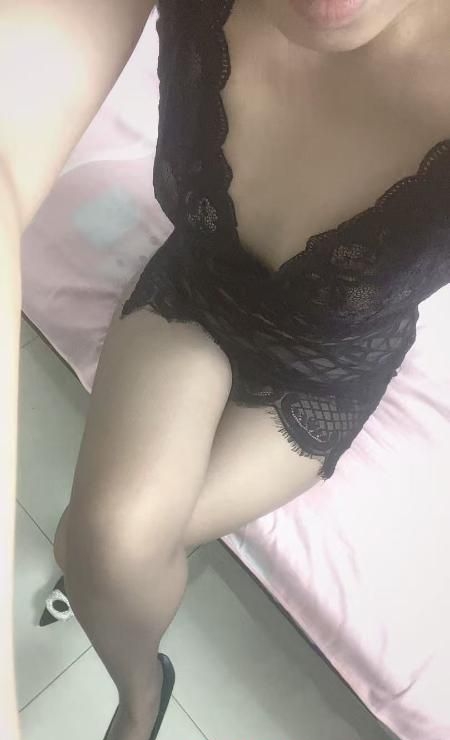 三通白嫩大长腿 1