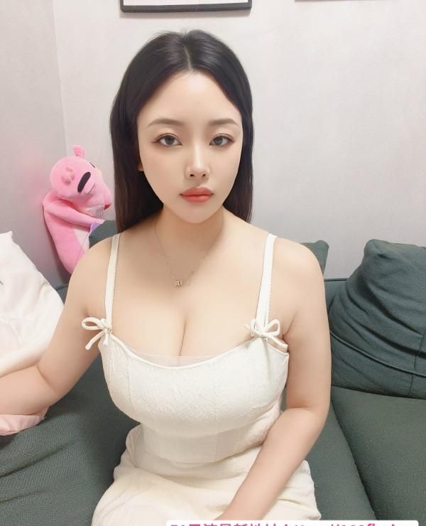 天宁天然大胸美女 1
