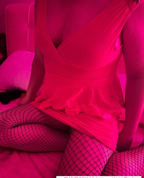 臀控实惠熟女 1