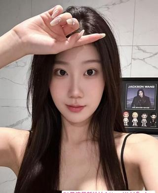 在校兼职大长腿美女