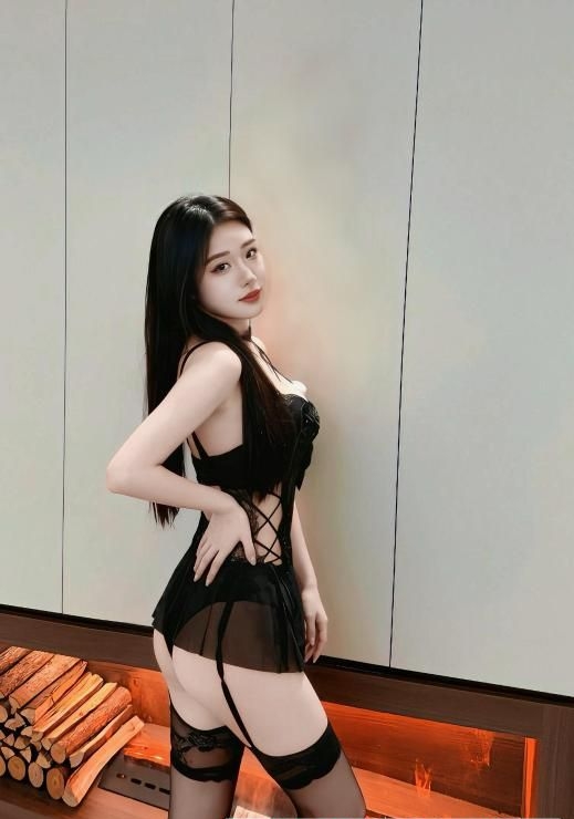 翘臀多乐老师 2