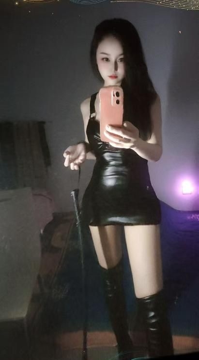 女王调教SM丝足 2