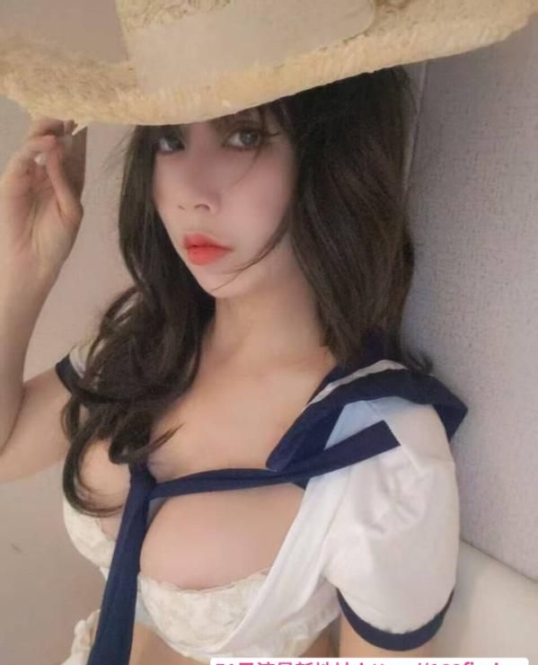 制服黑丝嫩妹 3