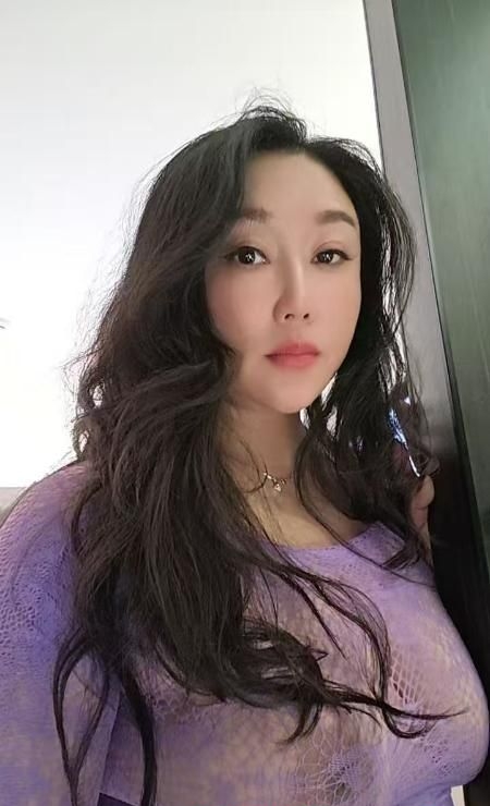 潮喷毒龙丰满骚货 3