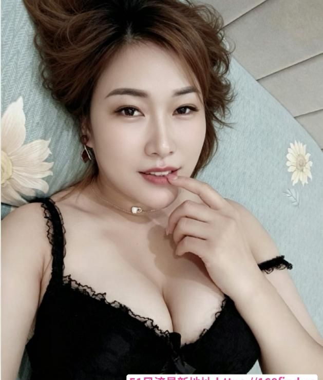 东站36D巨乳漫漫 3