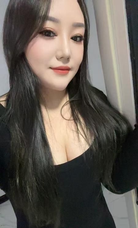 南京潮喷大波骚妇 3