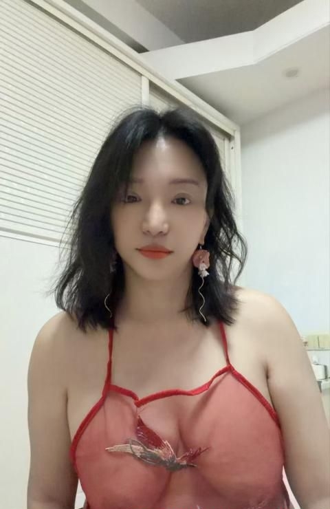 上城大胸骚货小画 4