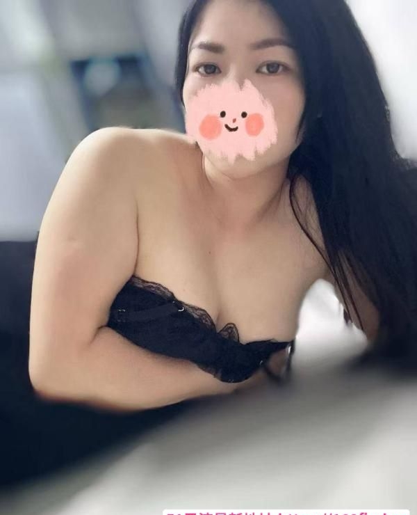 大D奶肥臀气质反差 4
