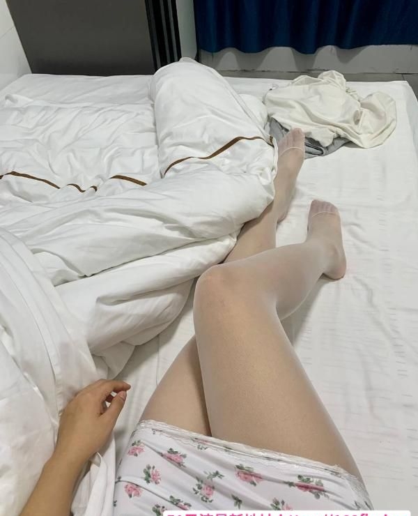 大胸服务型小妹 4