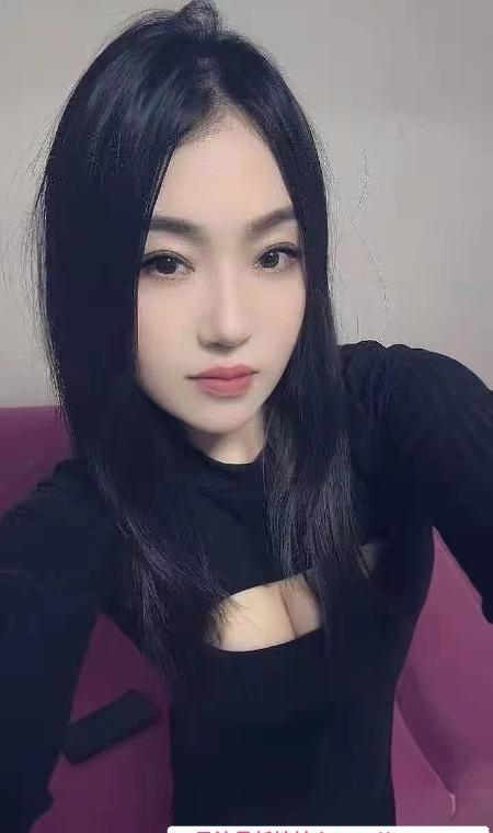 彝族小少妇 1