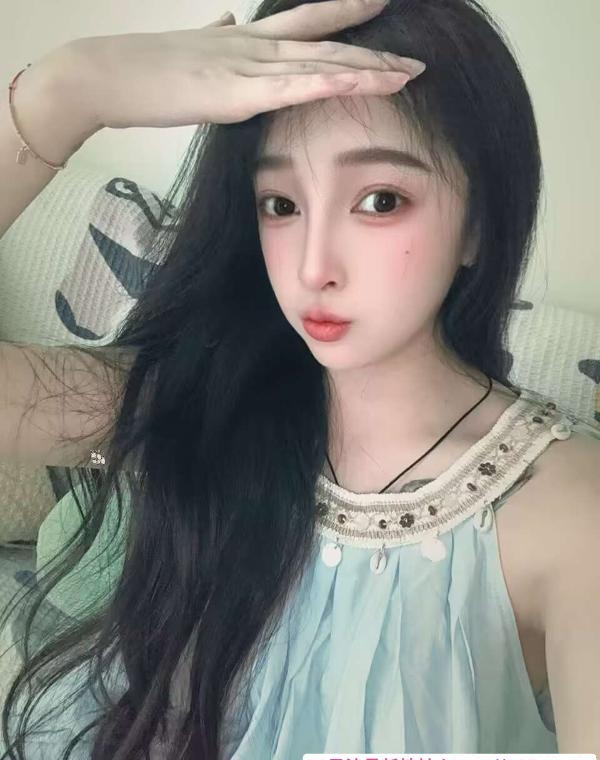 汉口性感大胸嫩妹 1