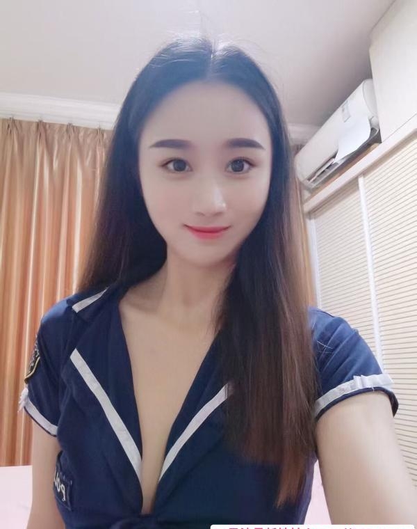 大长腿制服妹妹 1