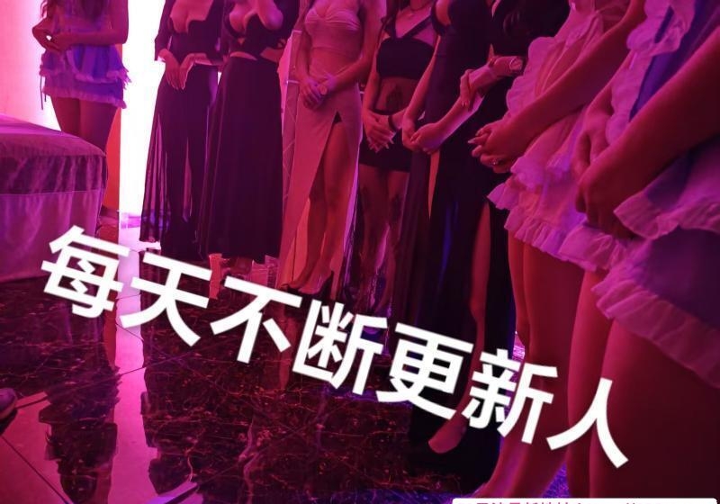 吴中路大型T台海选 1