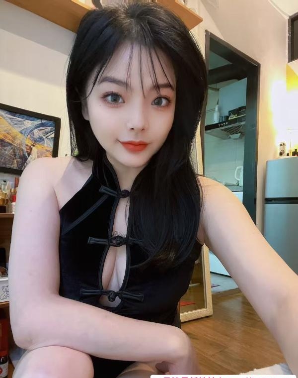 颜值虎牙妹文文 1