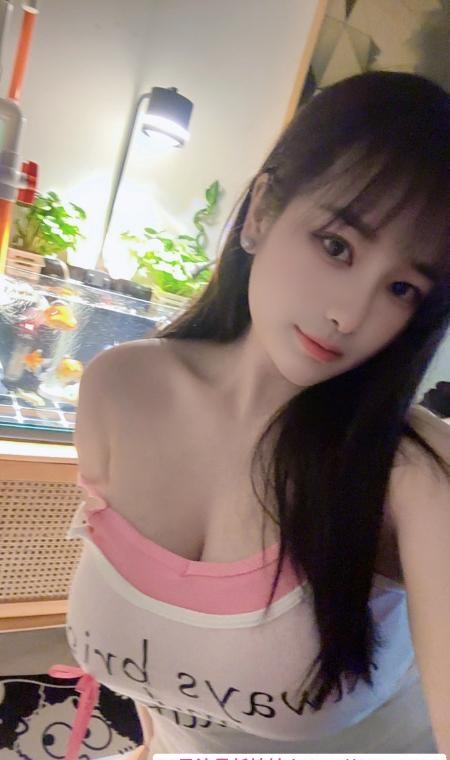 性感巨乳小姐姐 1