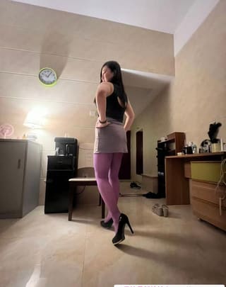 制服肉臀小后妈