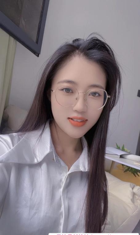 东丽月月 1