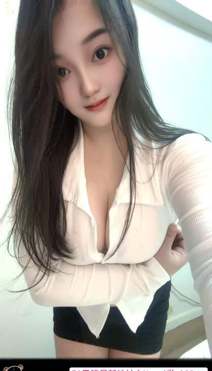 包臀裙兼职小少妇 1