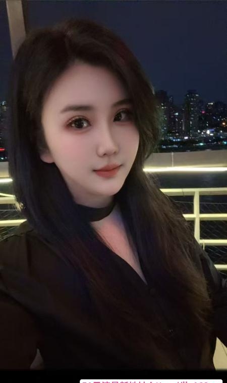 性感大长腿美少女 1