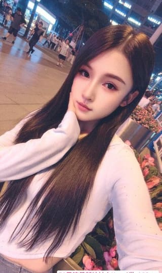 女友般的小美女