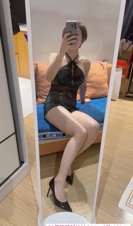 美腿短发姐姐 1