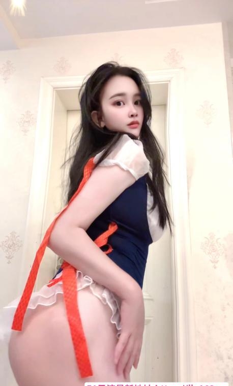 翘臀依兰 1