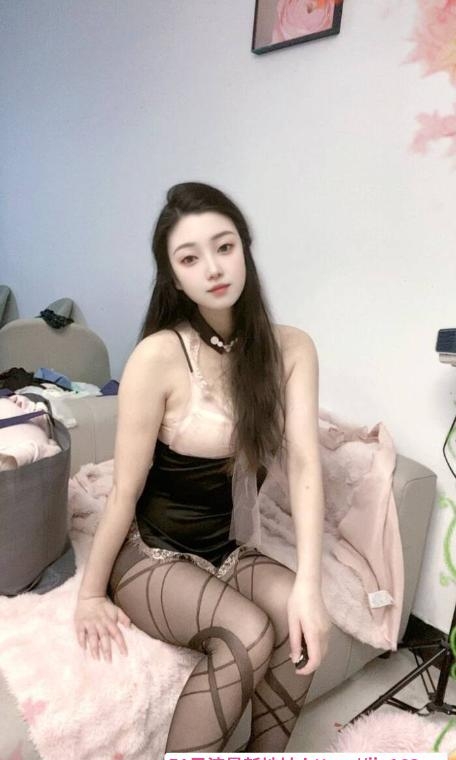 长腿御姐小骚骚 1