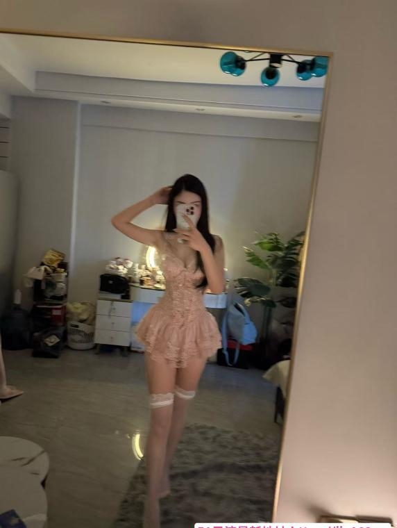 拱墅区可舌吻小月 1