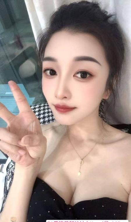 洪山香艳小少妇 1