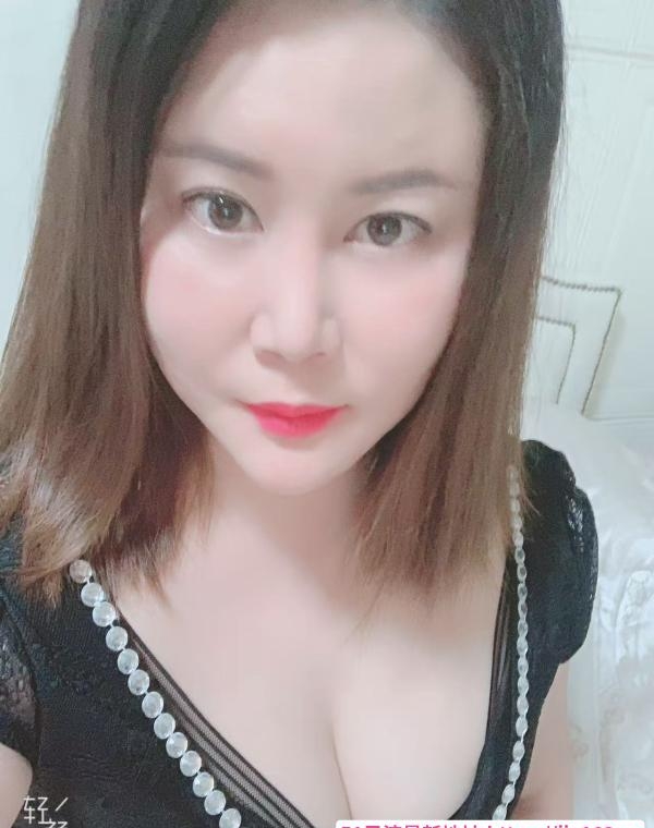 巨乳E波双井骚糖糖 1