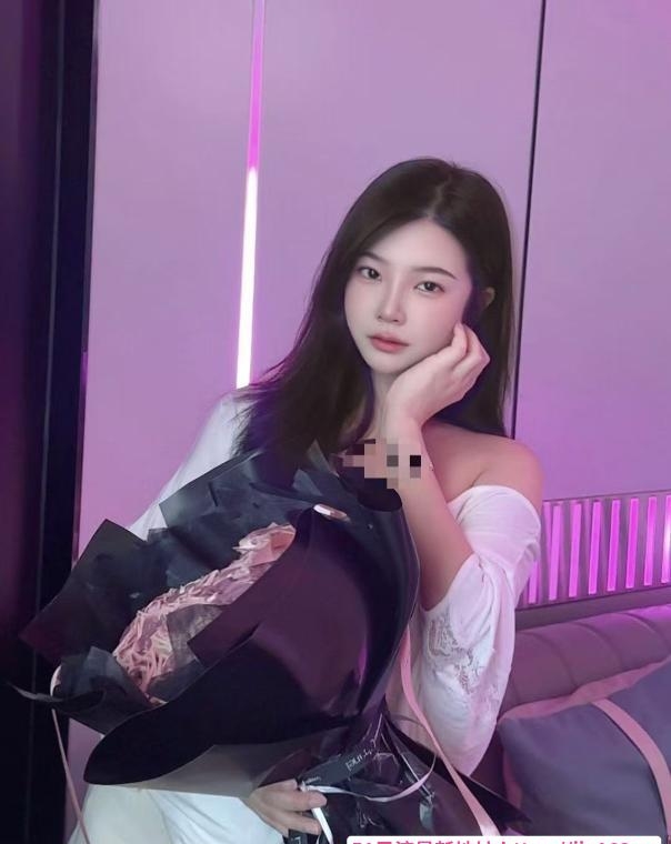 依然美女小姐姐 1