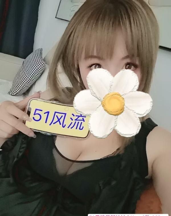 闵行翘臀胖妞 1