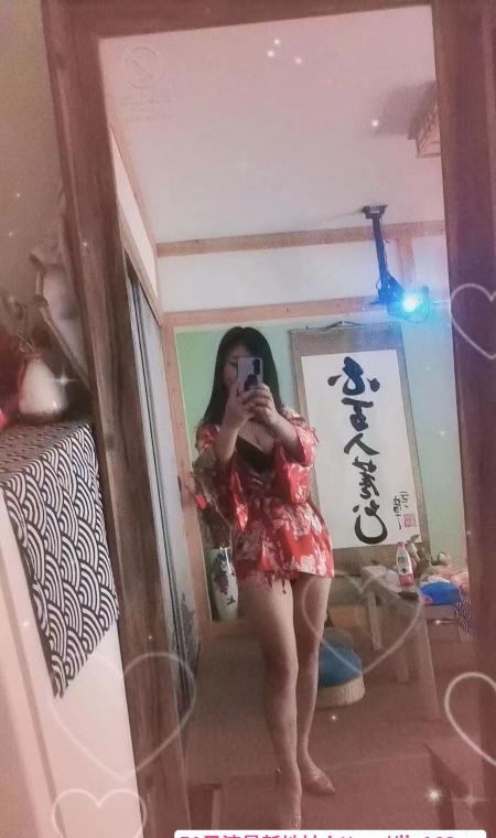 汉口风骚大奶少妇 1