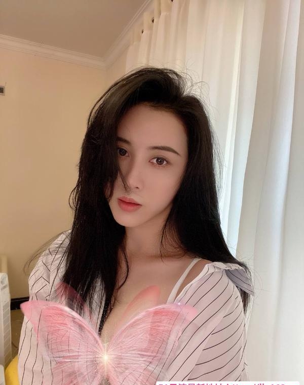 番禺大胸E乳琪琪 1