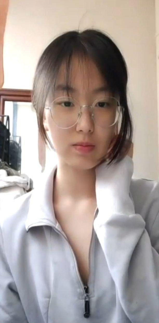 清纯美乳舞蹈老师 1