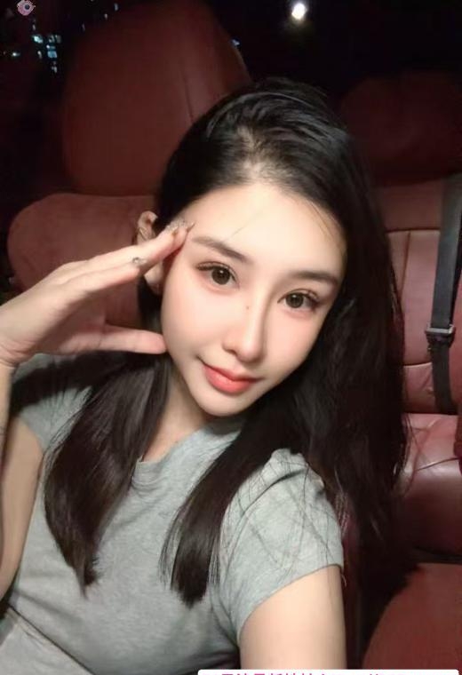 天河长腿七七 2