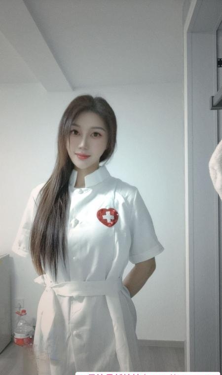 拱野制服骚妹瑶瑶 2