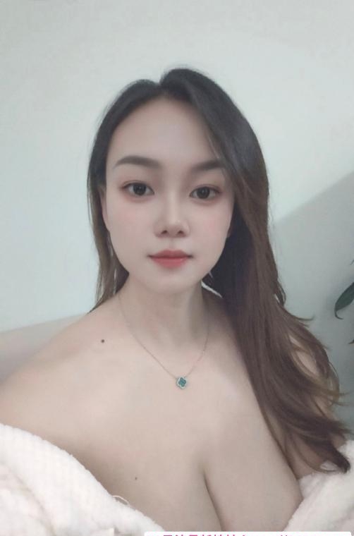 武昌大胸小骚子 2