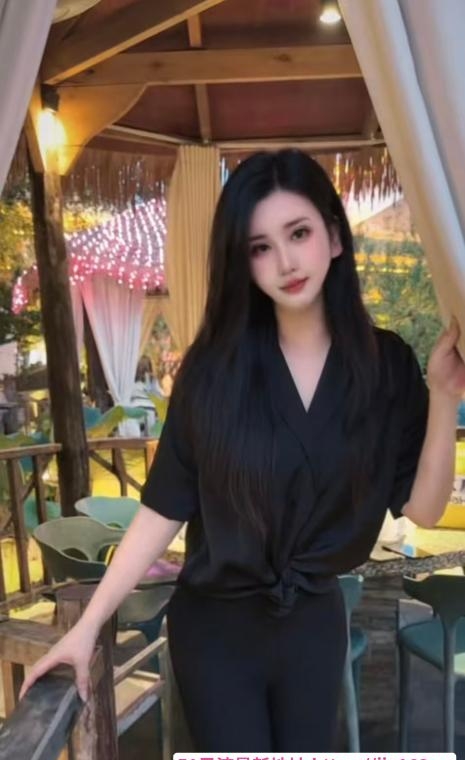 性感大长腿美少女 2