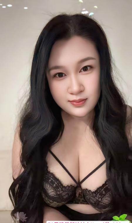 滨江肥臀老板娘 2