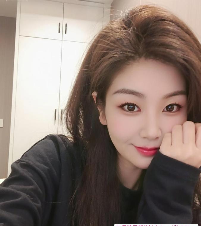 清纯小姐姐妮妮 2