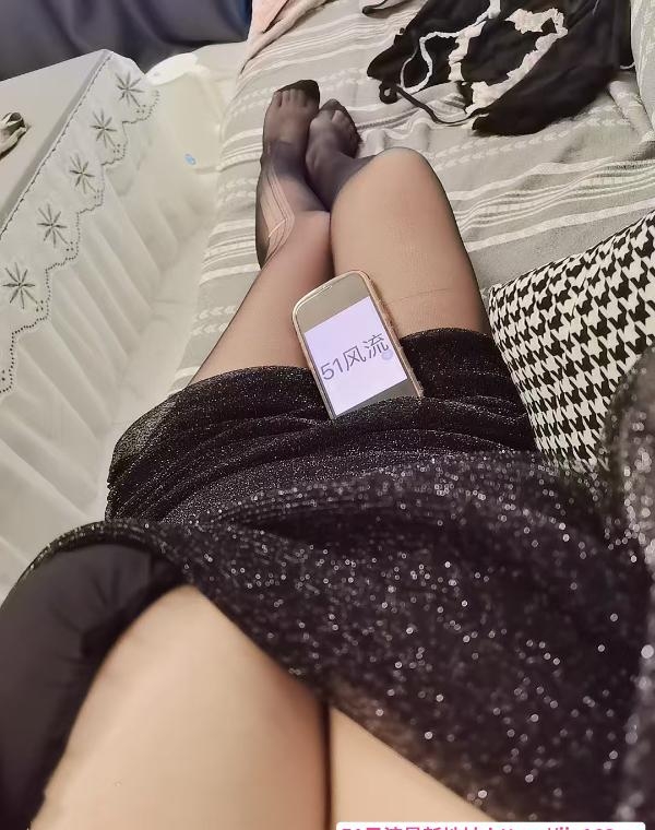 闵行翘臀胖妞 2