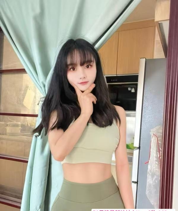 静安年轻颜值骚女 2