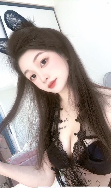 萧山潮喷翘臀骚妹 3