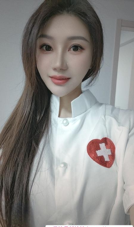 拱野制服骚妹瑶瑶 3