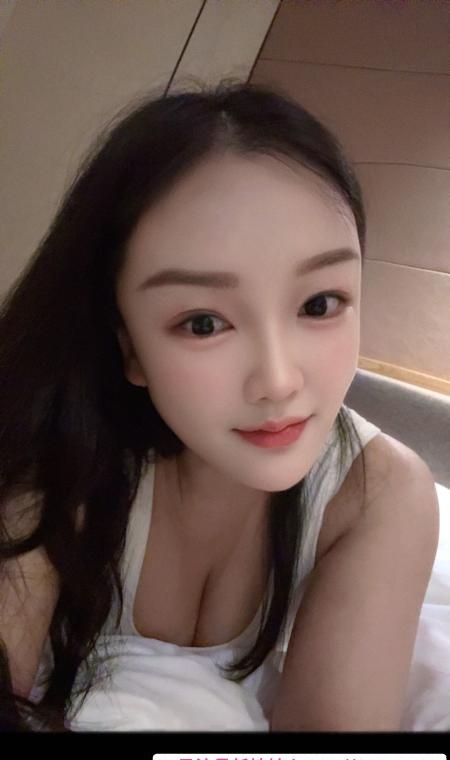 肤白腰细长腿依依 3